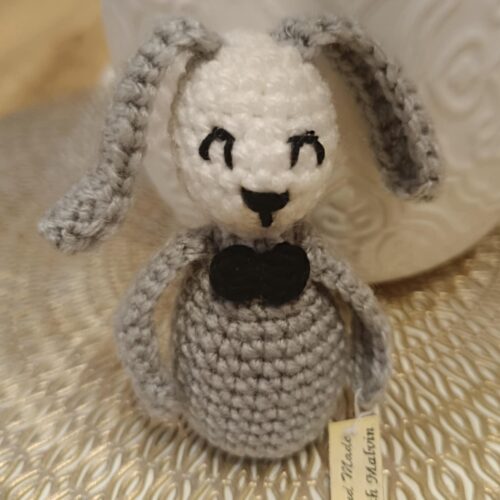 Amigurumi,Szürke nyuszi úr, csokornyakkendőben