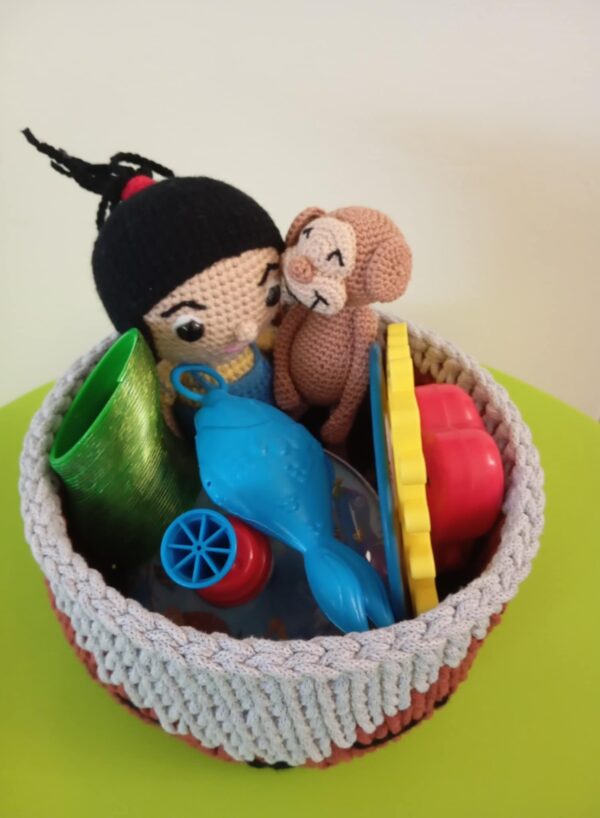 Rókás kosár, 21x13 cm