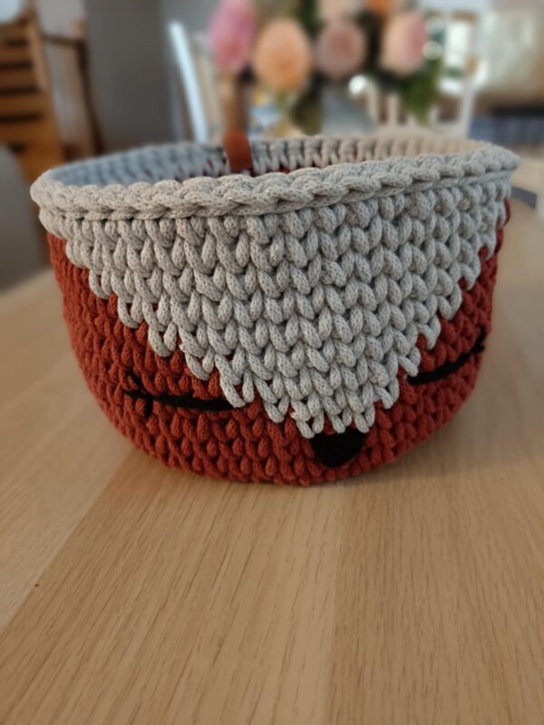 Rókás kosár, 21x13 cm