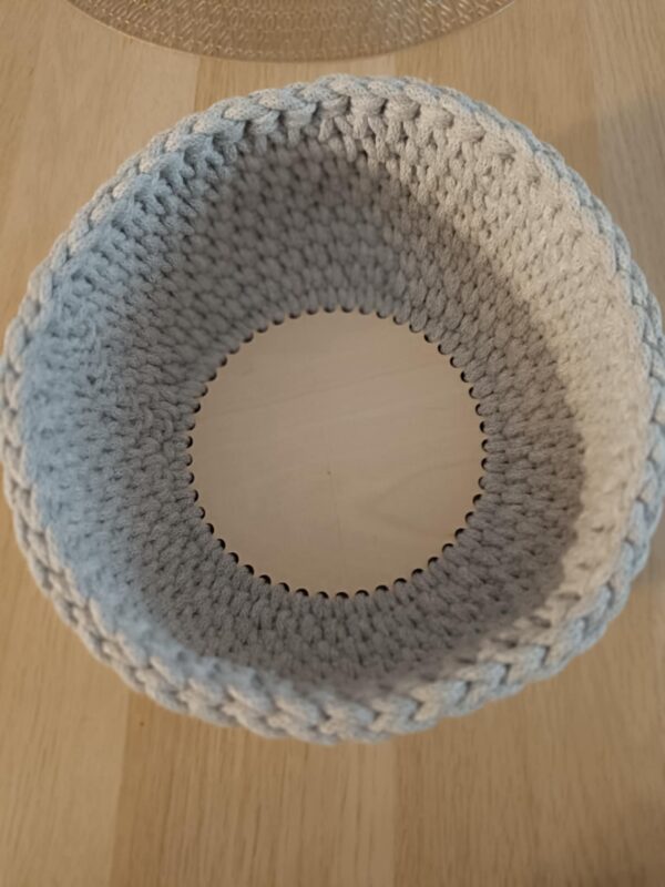 Szürke kosár 21x10 cm